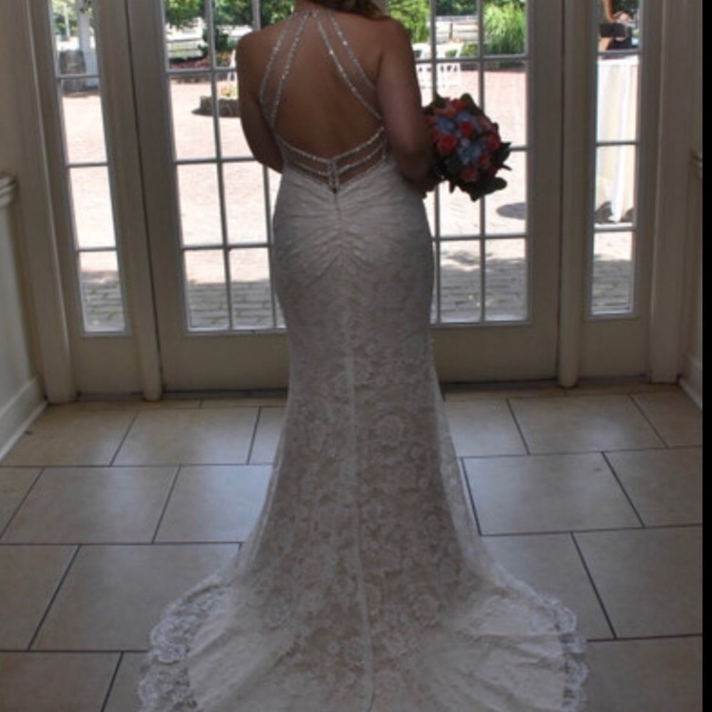 Maggie Sottero Ivory Lace Wedding gown